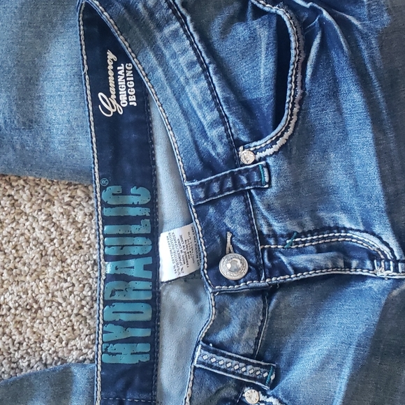 Low Rise Straight Leg Jeans - Picture 3 of 4